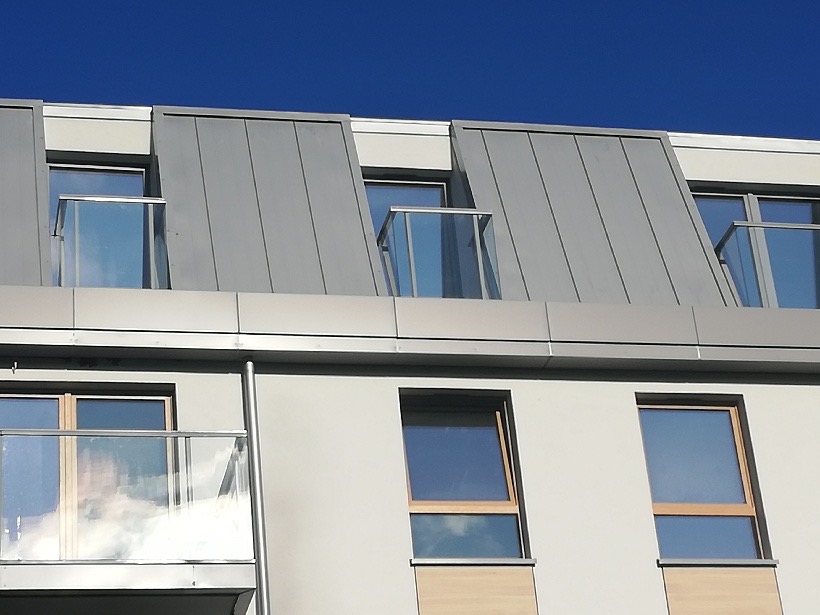 realizacja profil opierzeniowy balkonu
